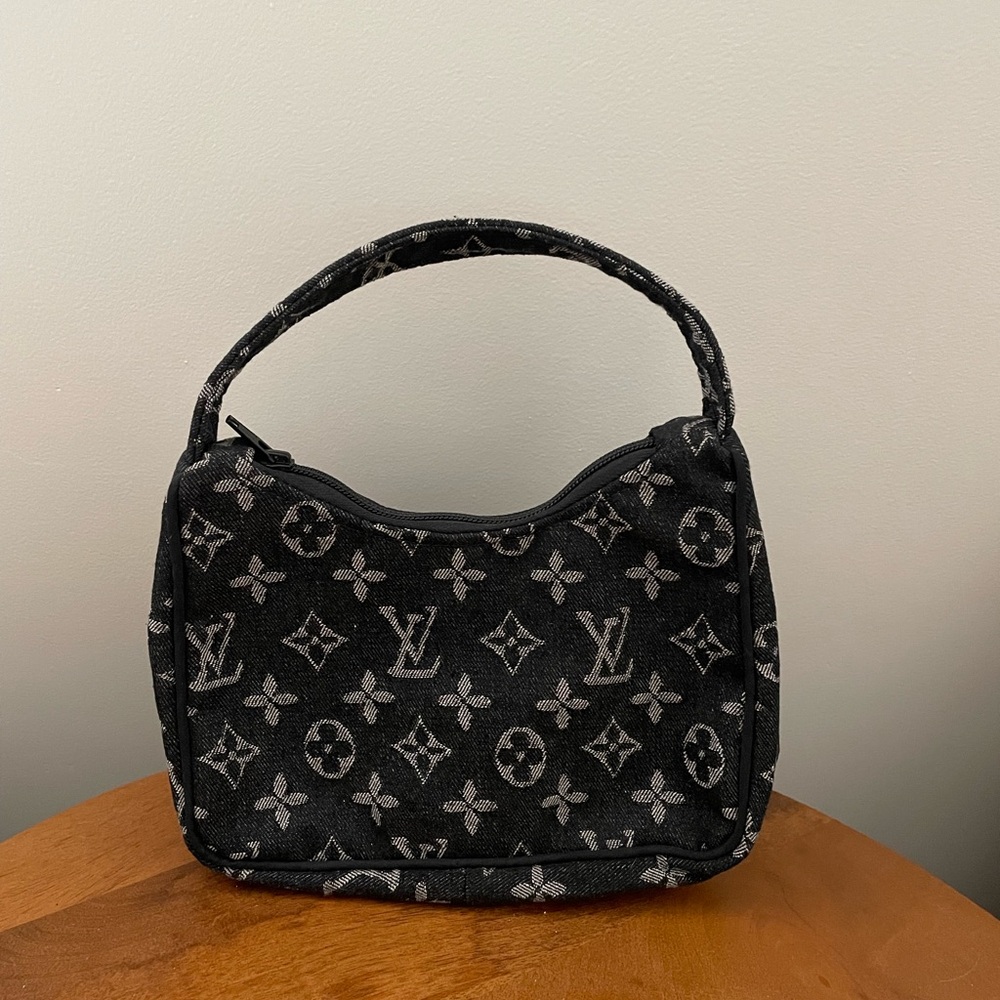 Trendy mini shoulder bag